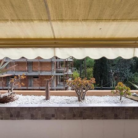 Ampio Monolocale Con Terrazzo - A 2 Passi Dal Mare Apartment Latte Luaran gambar